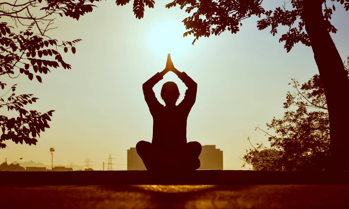 How to Build a Simple 10-Minute Daily Yoga Routine
